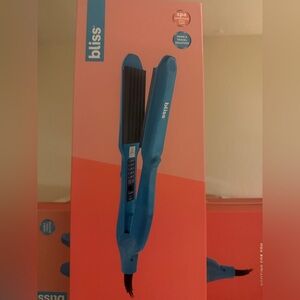 Bliss Vibrant Blue Hair Styling Tool